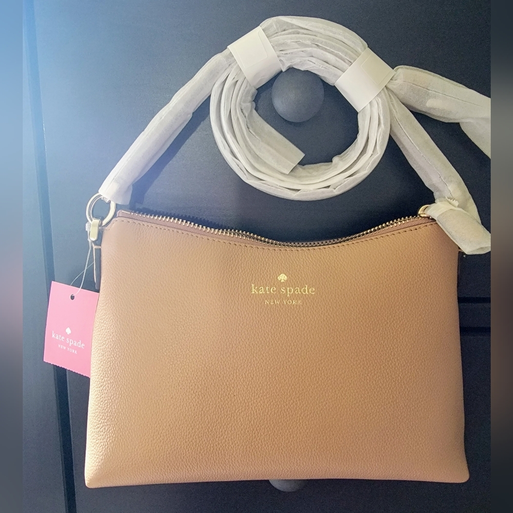 Kate Spade Bailey Crossbody in Light Fawn